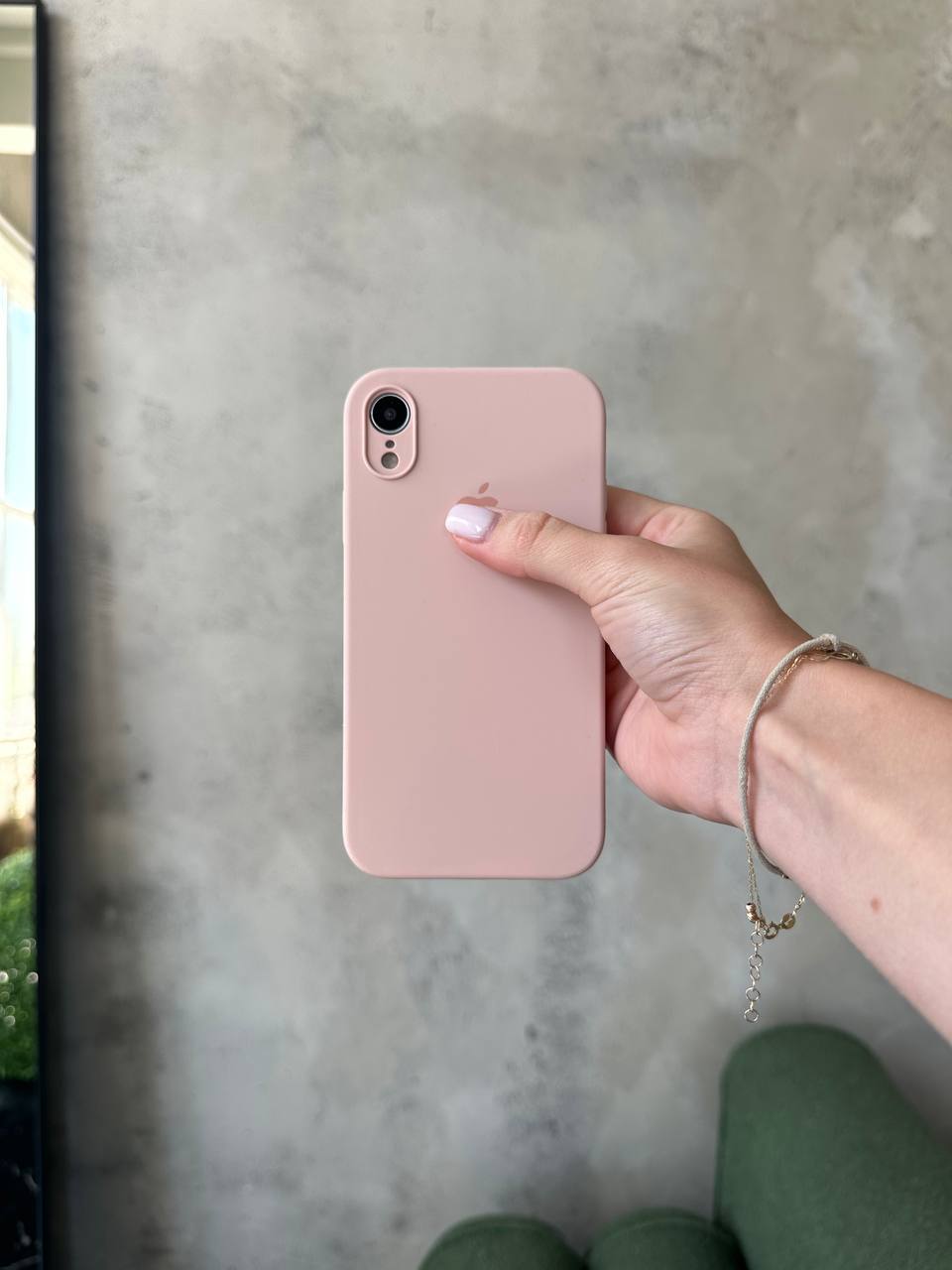 Чехол Silicone case с закрытой камерой на iPhone XR Pink Sand #15