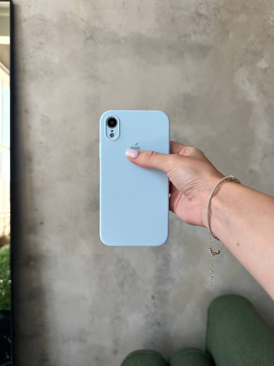 Чехол Silicone case с закрытой камерой для iPhone XR Sky Blue #27