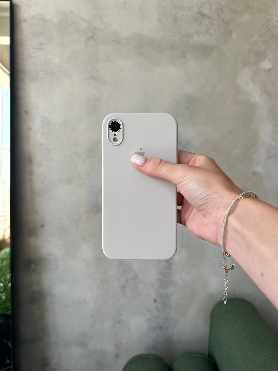 Чехол Silicone case с закрытой камерой для iPhone XR Stone #09