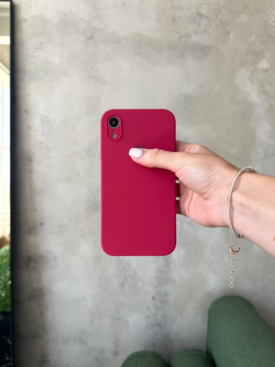 Чехол Silicone case с закрытой камерой на iPhone XR Wine Red #21
