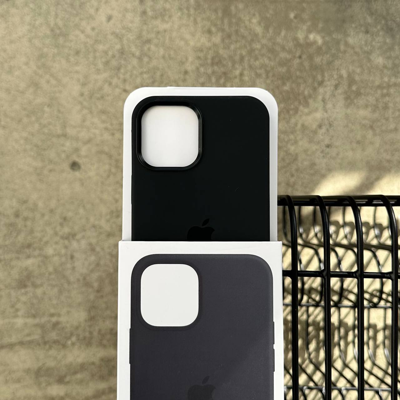 Чехол Silicone case с Magsafe на iPhone 12 Pro Max Black (01)