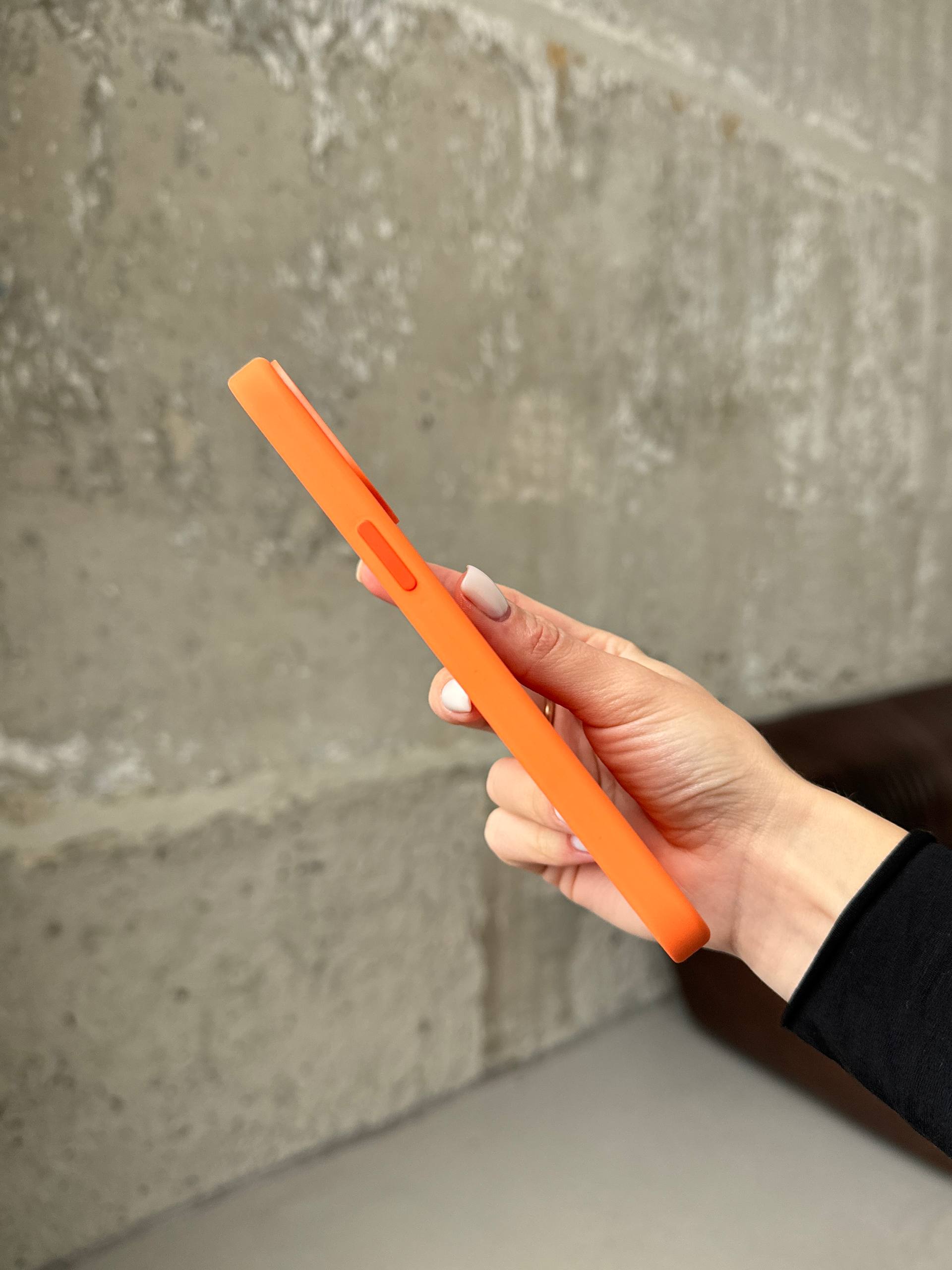 Чохол Silicone case з Magsafe на iPhone 12 / 12 Pro Kumquat (06)