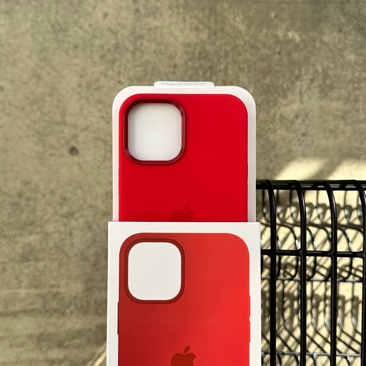 Чехол Silicone case с Magsafe на iPhone 12 Pro Max Red (02)