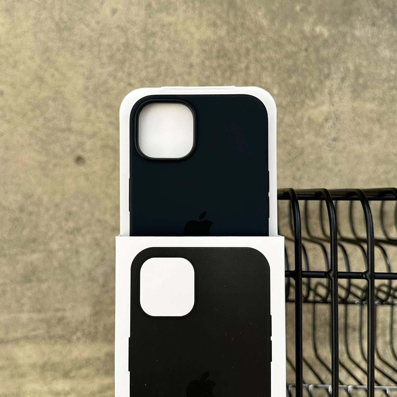 Чохол Silicone case з Magsafe на iPhone 13 Midnight (01)