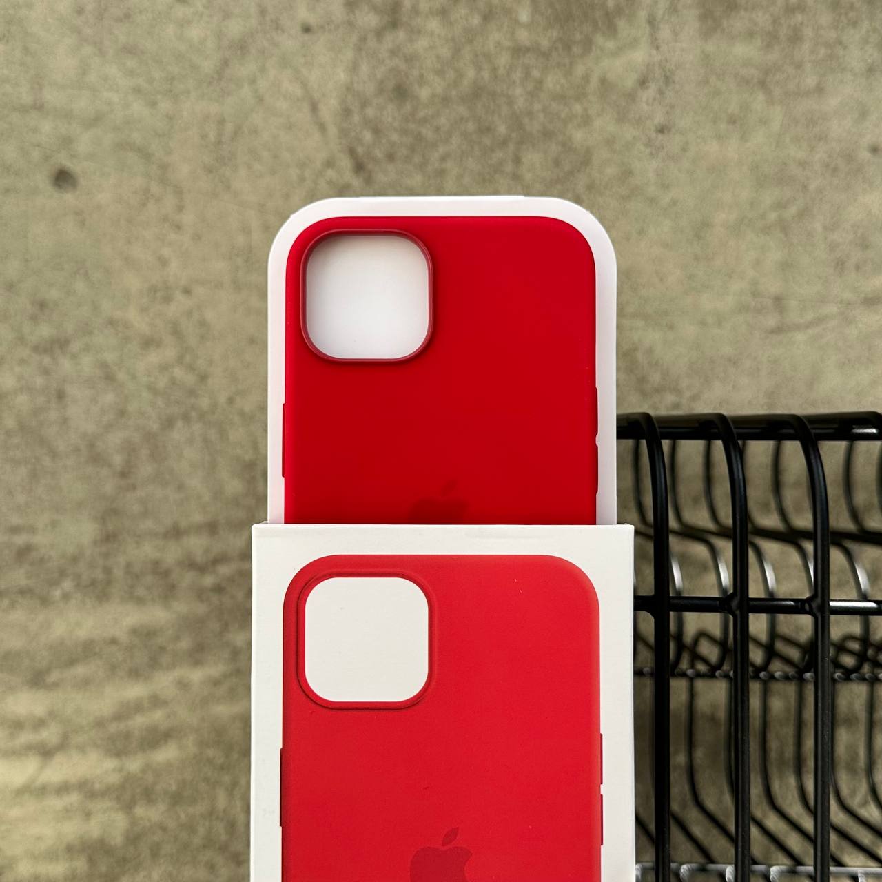 Чохол Silicone case з Magsafe на iPhone 13 Red (04)