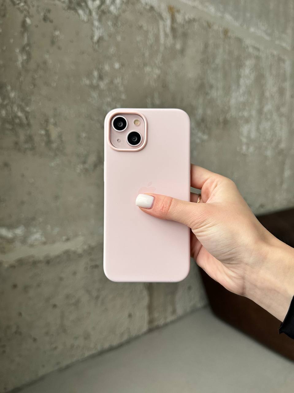 Чехол Silicone case с Magsafe на iPhone 14+ Chalk Pink (03)