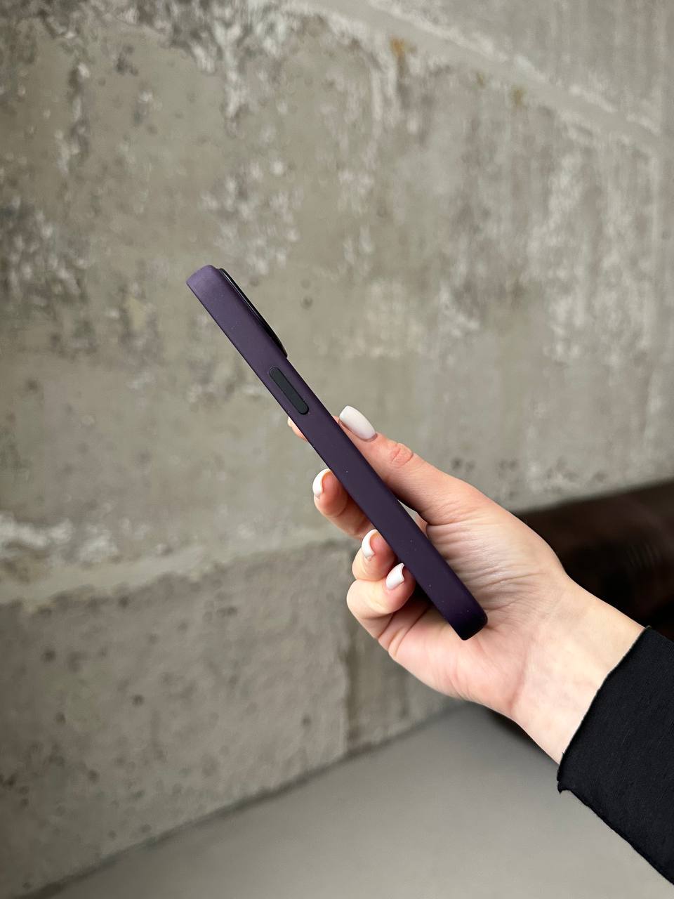 Чохол Silicone case з Magsafe на iPhone 14 Elderberry (08)