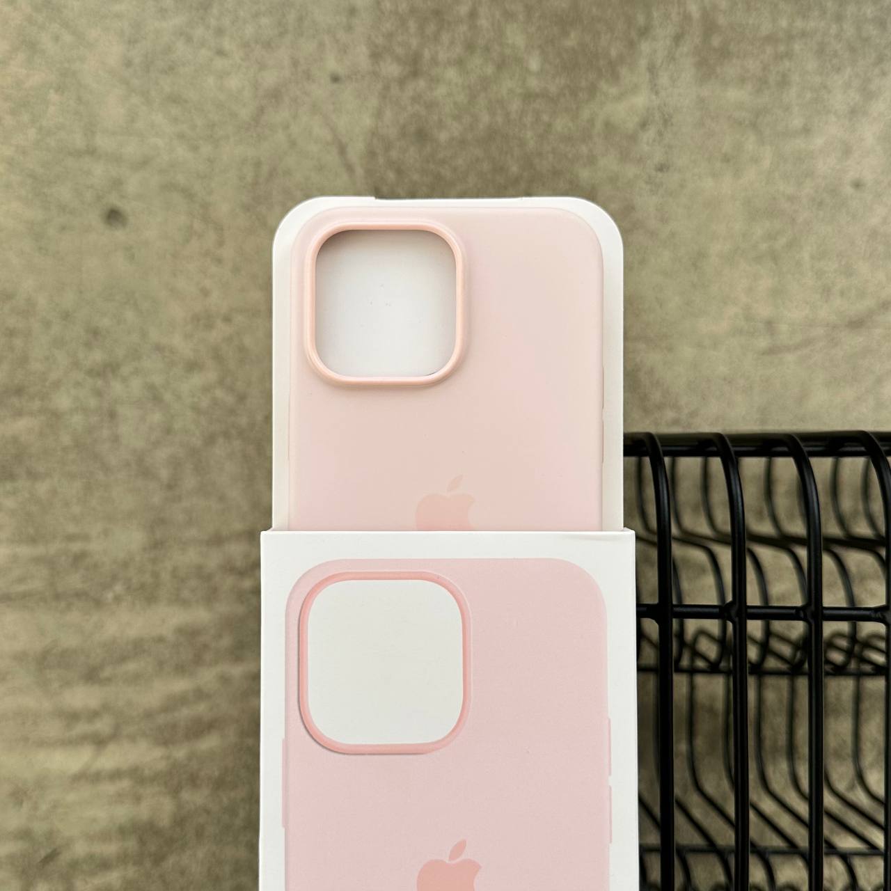 Чохол Silicone case з Magsafe на iPhone 14 Pro Max Chalk Pink (03)