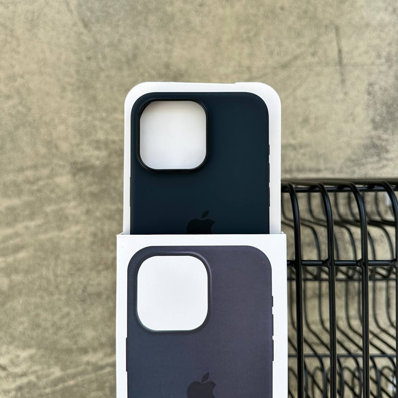 Чехол Silicone case с Magsafe на iPhone 15 Pro Max Black (01)