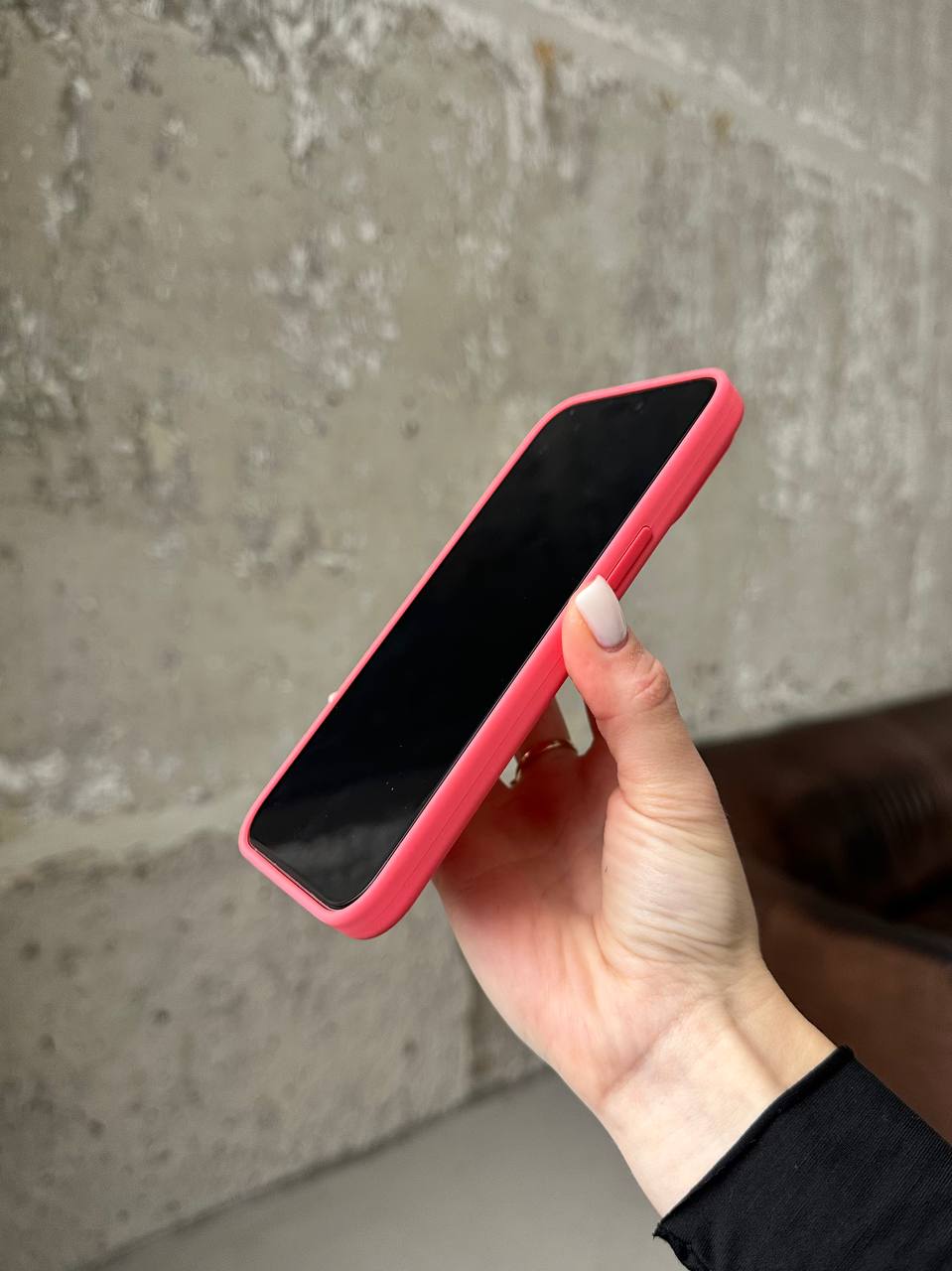 Чехол Silicone case с Magsafe на iPhone 15 Pro Max Guava (08)