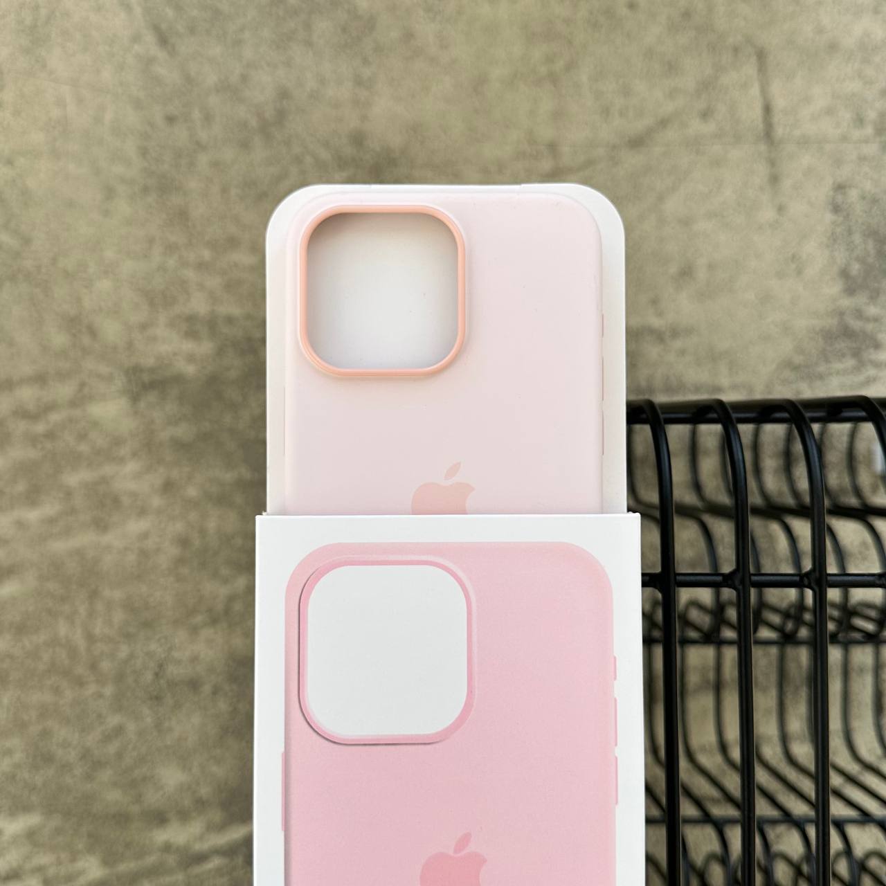 Чехол Silicone case с Magsafe на iPhone 15 Pro Max Light Pink (06)