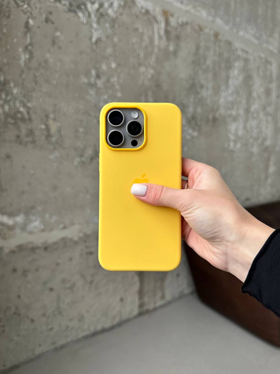 Чехол Silicone case с Magsafe на iPhone 15 Pro Sunny Color (11)