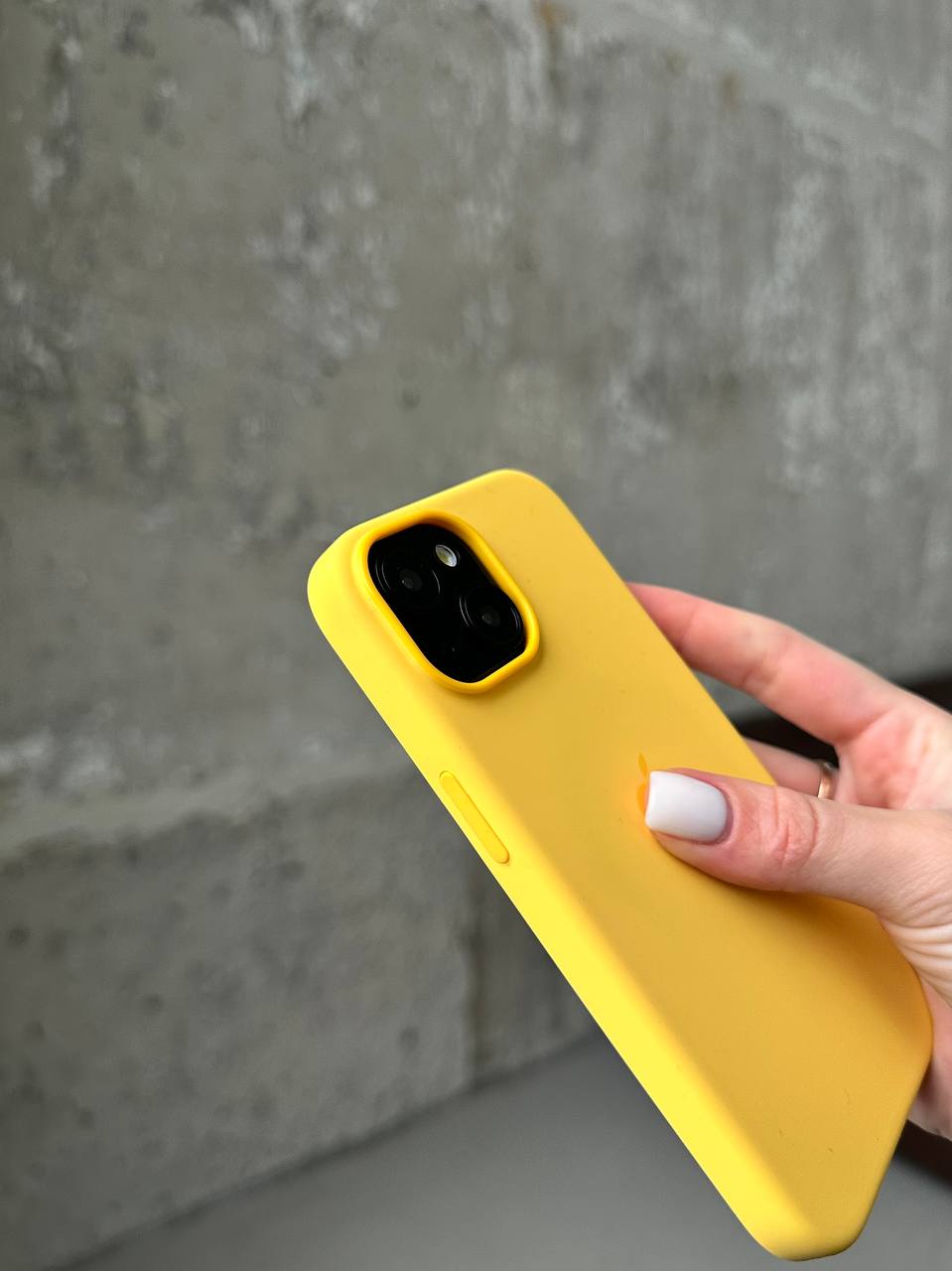 Чехол Silicone case с Magsafe на iPhone 15 Sunny Color (11)