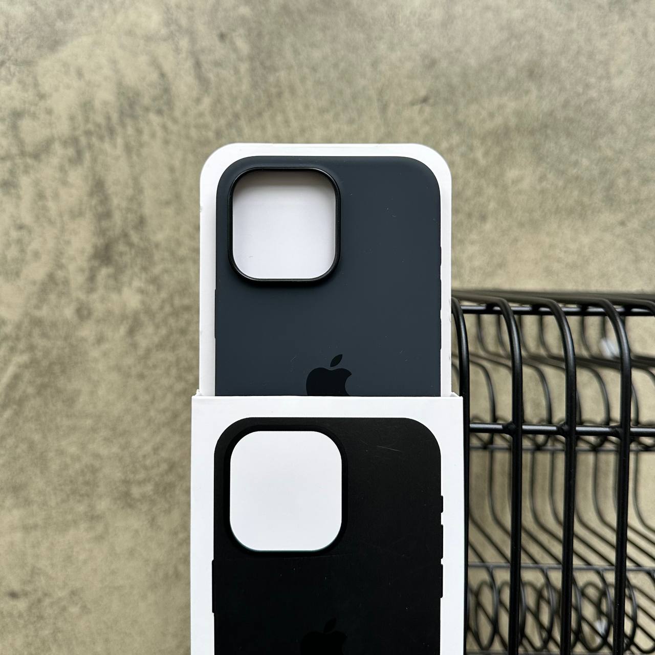 Чехол Silicone case с Magsafe на iPhone 16 Pro Black (01)