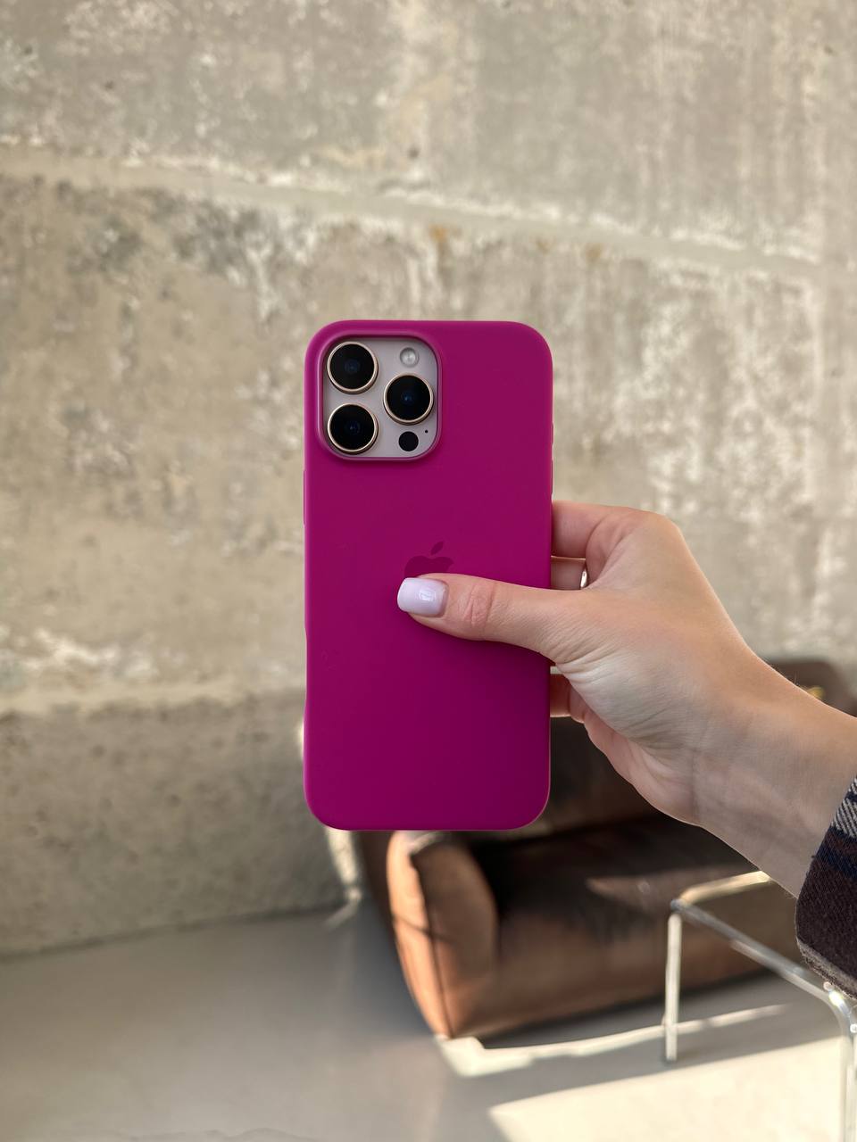 Чехол Silicone case с Magsafe на iPhone 16 Pro Max Fuchsia (07)
