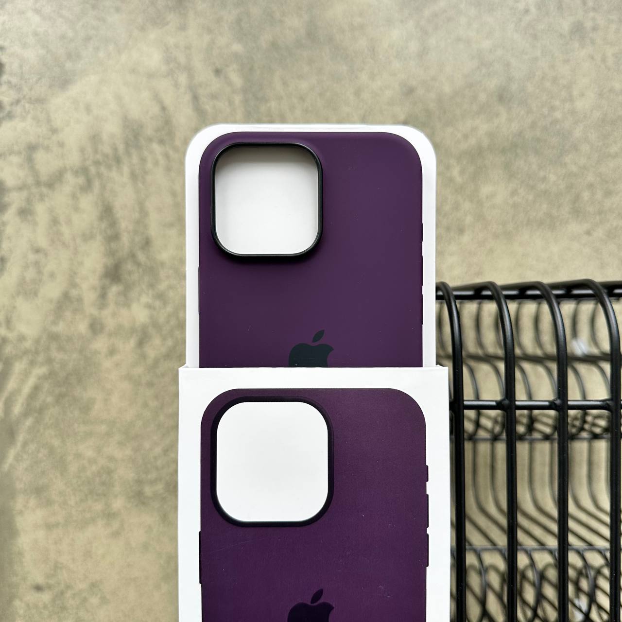 Чехол Silicone case с Magsafe на iPhone 16 Pro Max Plum (03)