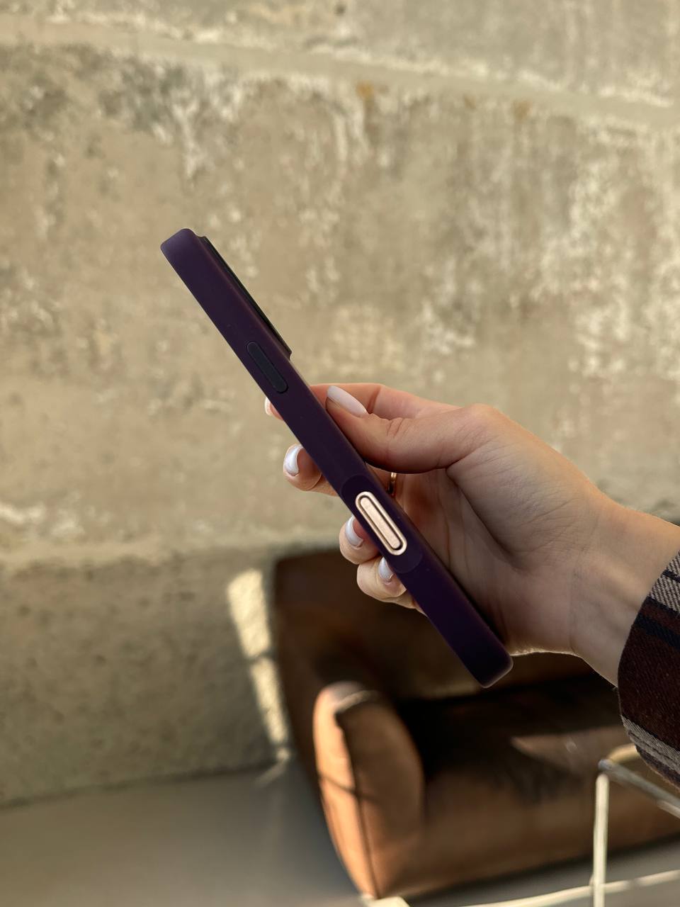 Чехол Silicone case с Magsafe на iPhone 16 Pro Plum (03)