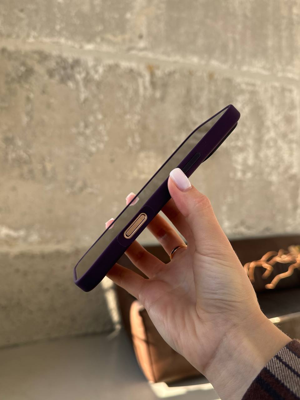 Чехол Silicone case с Magsafe на iPhone 16 Pro Plum (03)