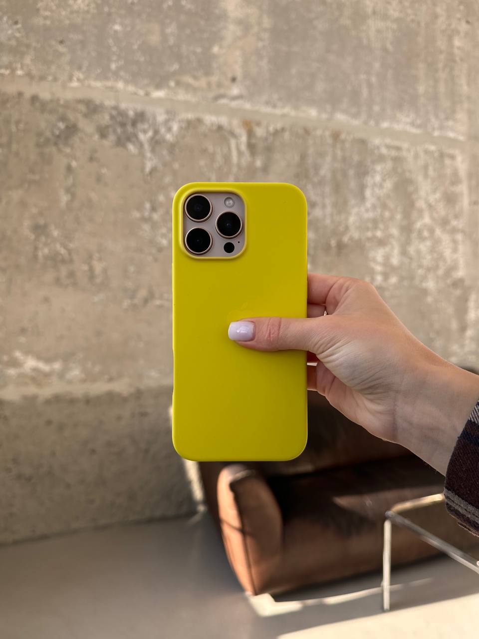 Чехол Silicone case с Magsafe на iPhone 16 Pro Star Fruit (08)