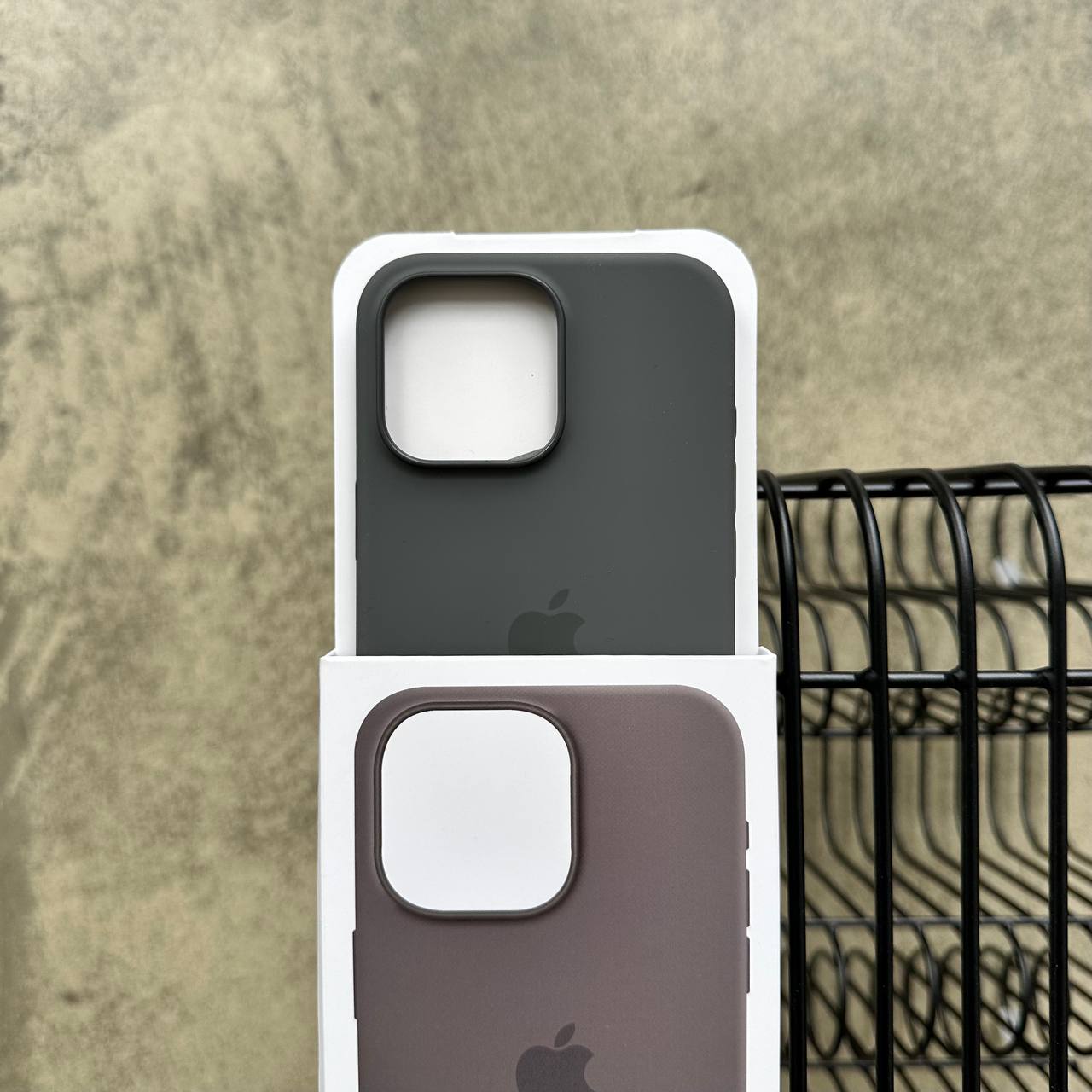 Чехол Silicone case с Magsafe на iPhone 16 Pro Max Stone Gray (02)