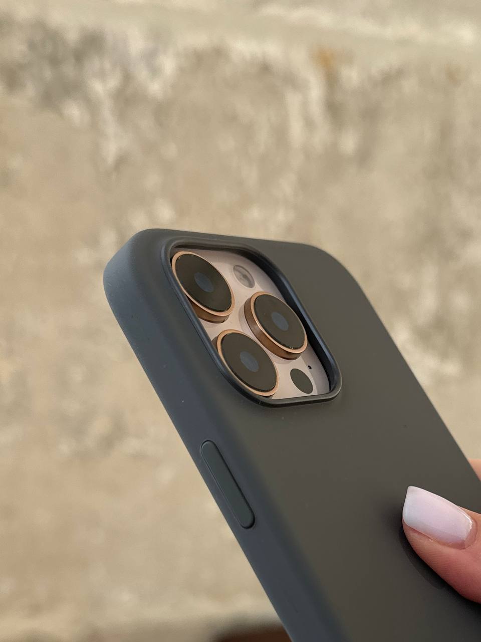 Чехол Silicone case с Magsafe на iPhone 16 Pro Max Stone Gray (02)