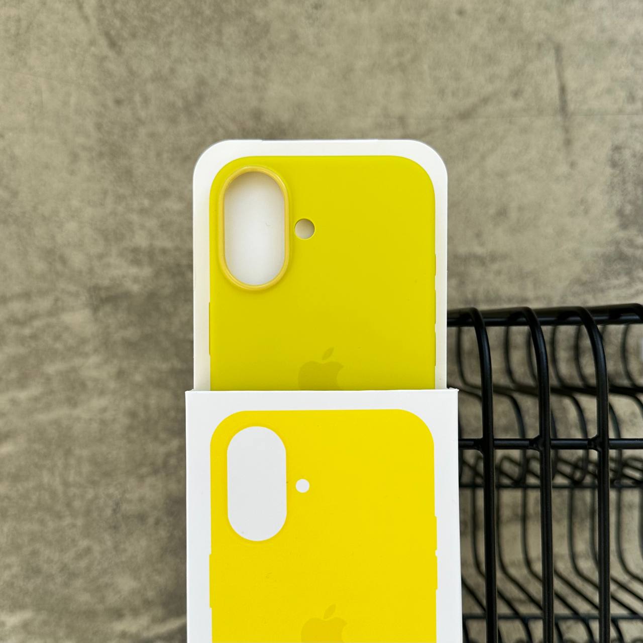 Чохол Silicone case з Magsafe на iPhone 16+ Star Fruit (08)