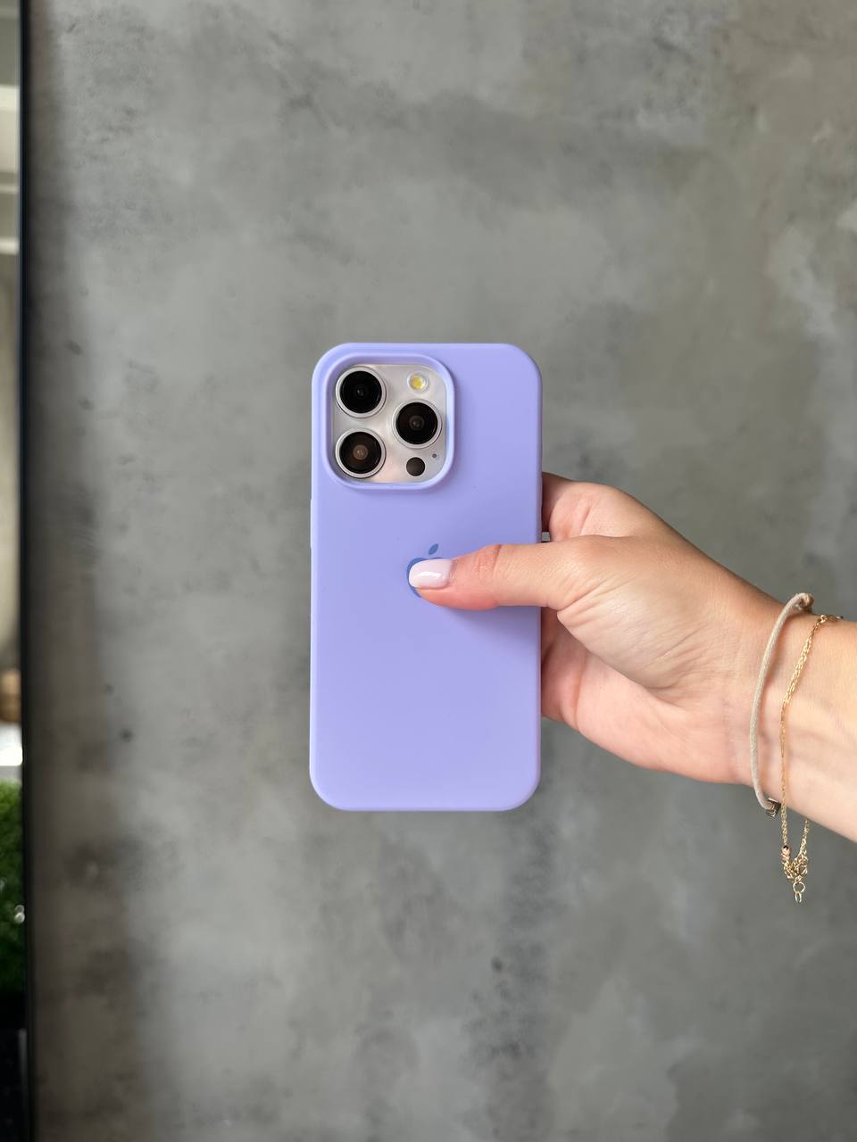 Чехол Silicone case с открытой камерой на iPhone 13 Pro Elegant Purple (23)