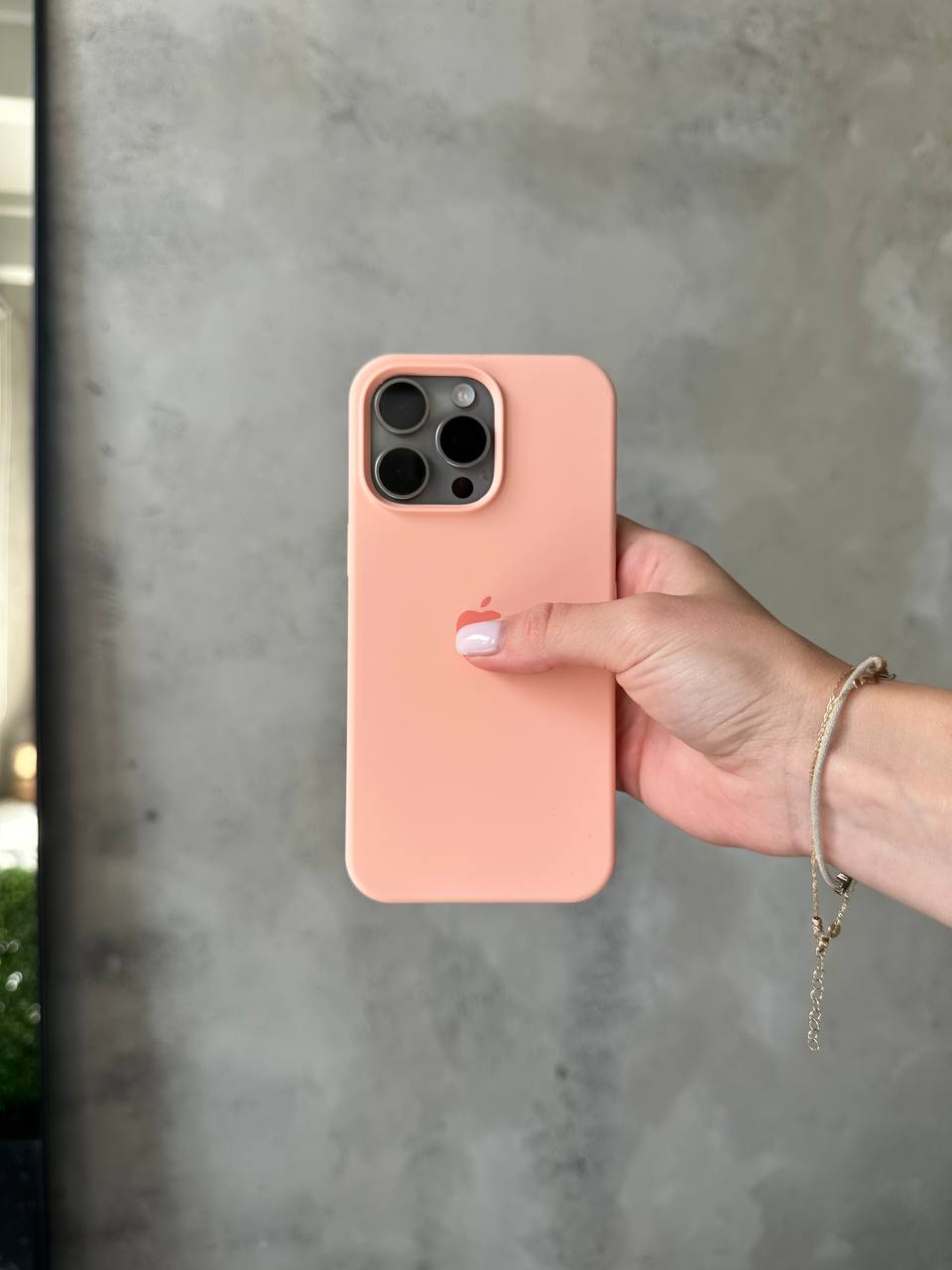 Чохол Silicone case з відкритою камерою на iPhone 16 Pro Max Grapefruit (07)