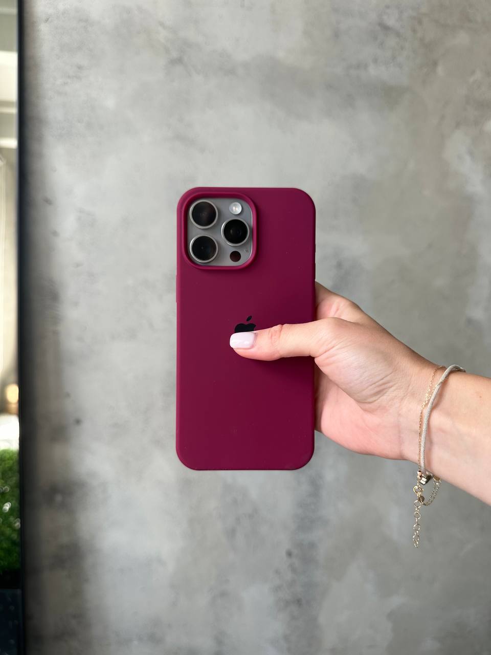 Чохол Silicone case з відкритою камерою на iPhone 16 Pro Max Marsala (18)
