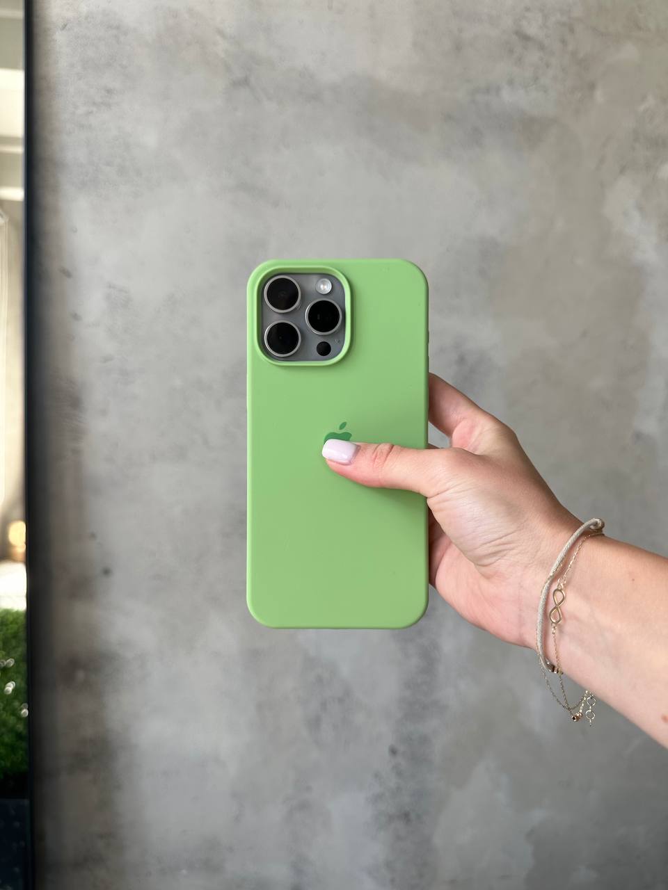 Чехол Silicone case с открытой камерой на iPhone 12 Pro Max Mint Gum (39)