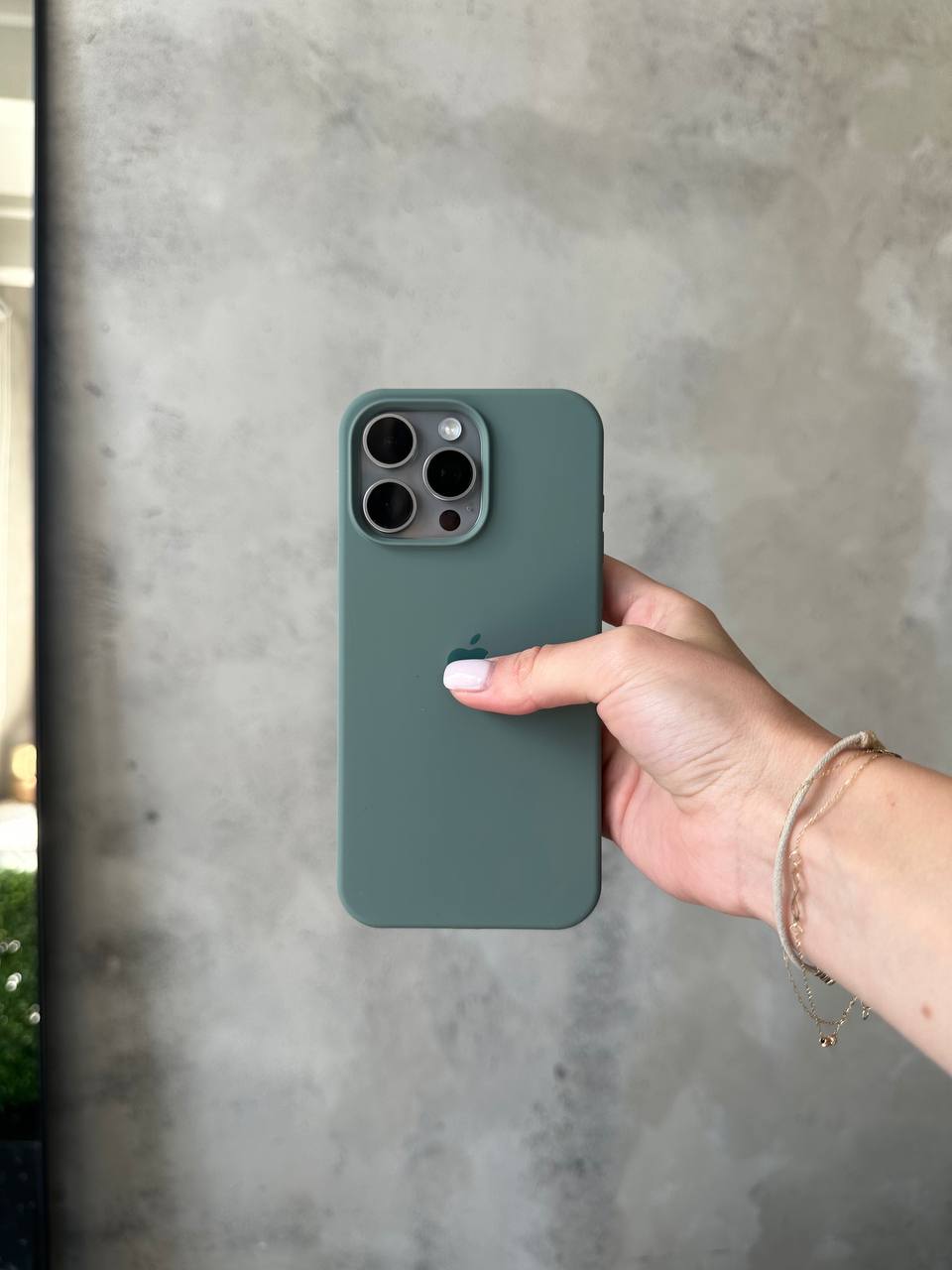 Чохол Silicone case з відкритою камерою на iPhone 16 Pro Max Pine Green (36)
