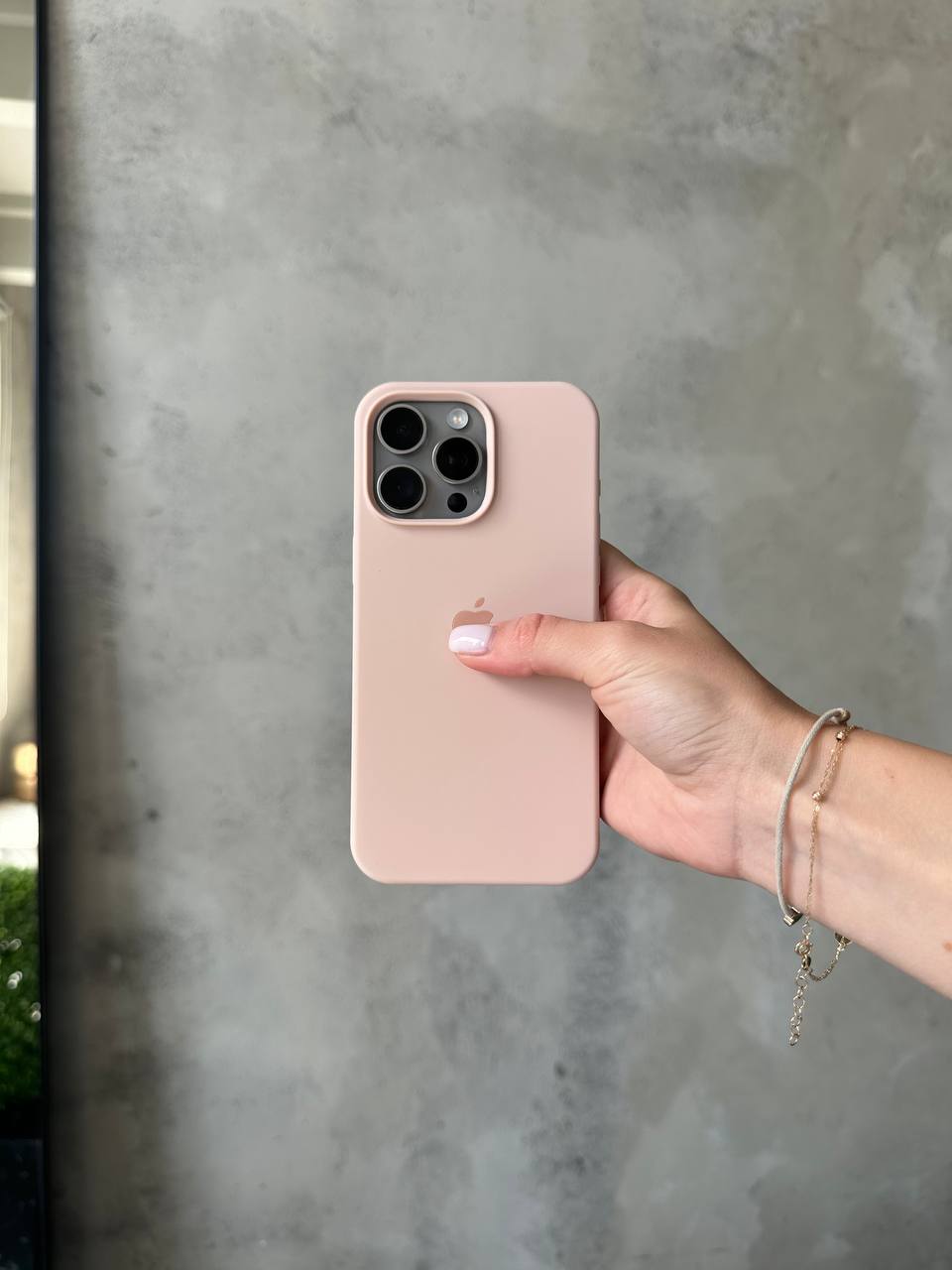 Чохол Silicone case з відкритою камерою на iPhone 16 Pro Max Pink Sand (26)