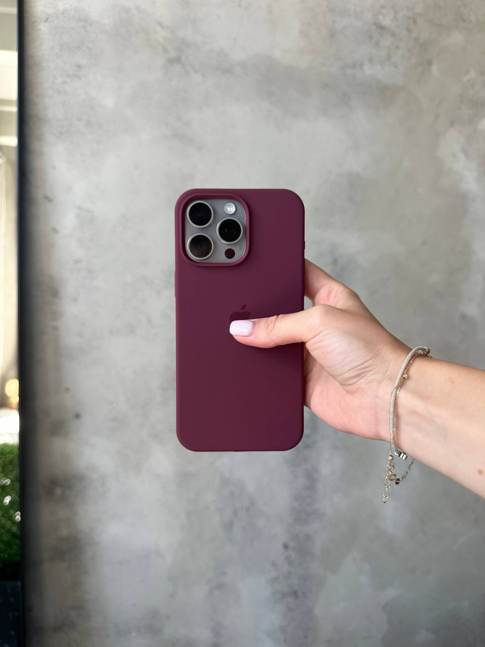 Чохол Silicone case з відкритою камерою на iPhone 16 Pro Max Plum (12)