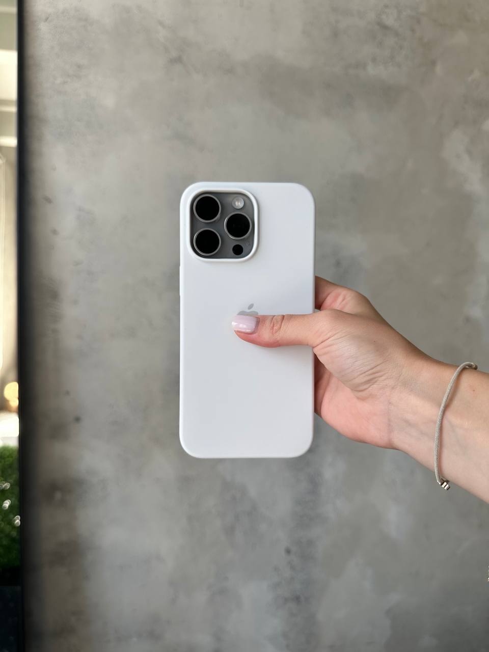 Чохол Silicone case з відкритою камерою на iPhone 16 Pro Max White (03)