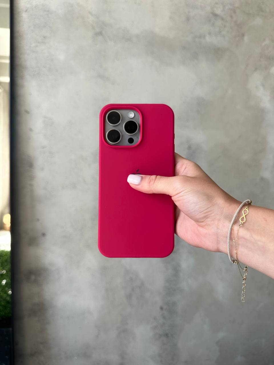 Чохол Silicone case з відкритою камерою на iPhone 16 Pro Max Wine Red (02)