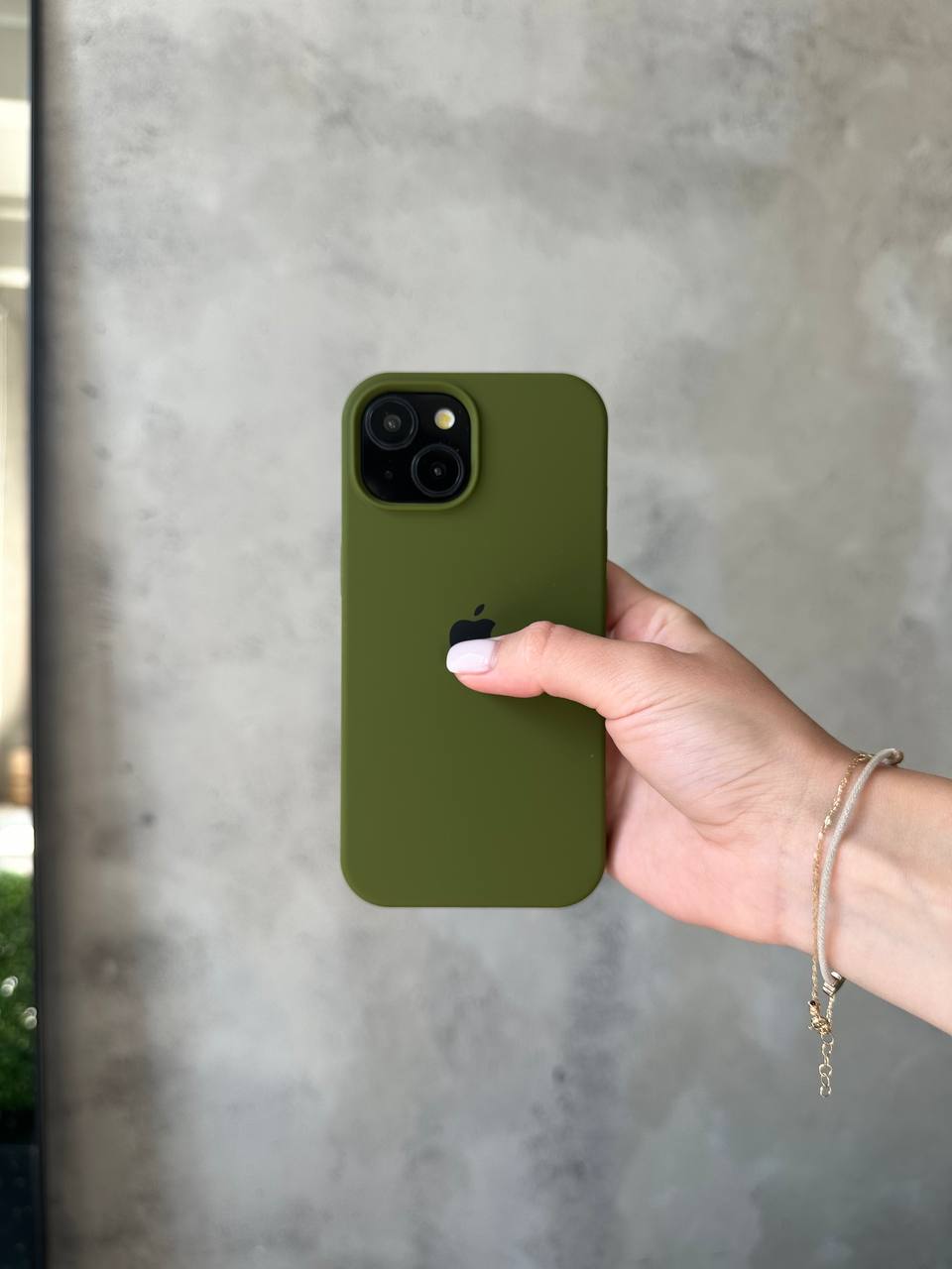 Чохол Silicone case з відкритою камерою на iPhone 13 Army Green (11)