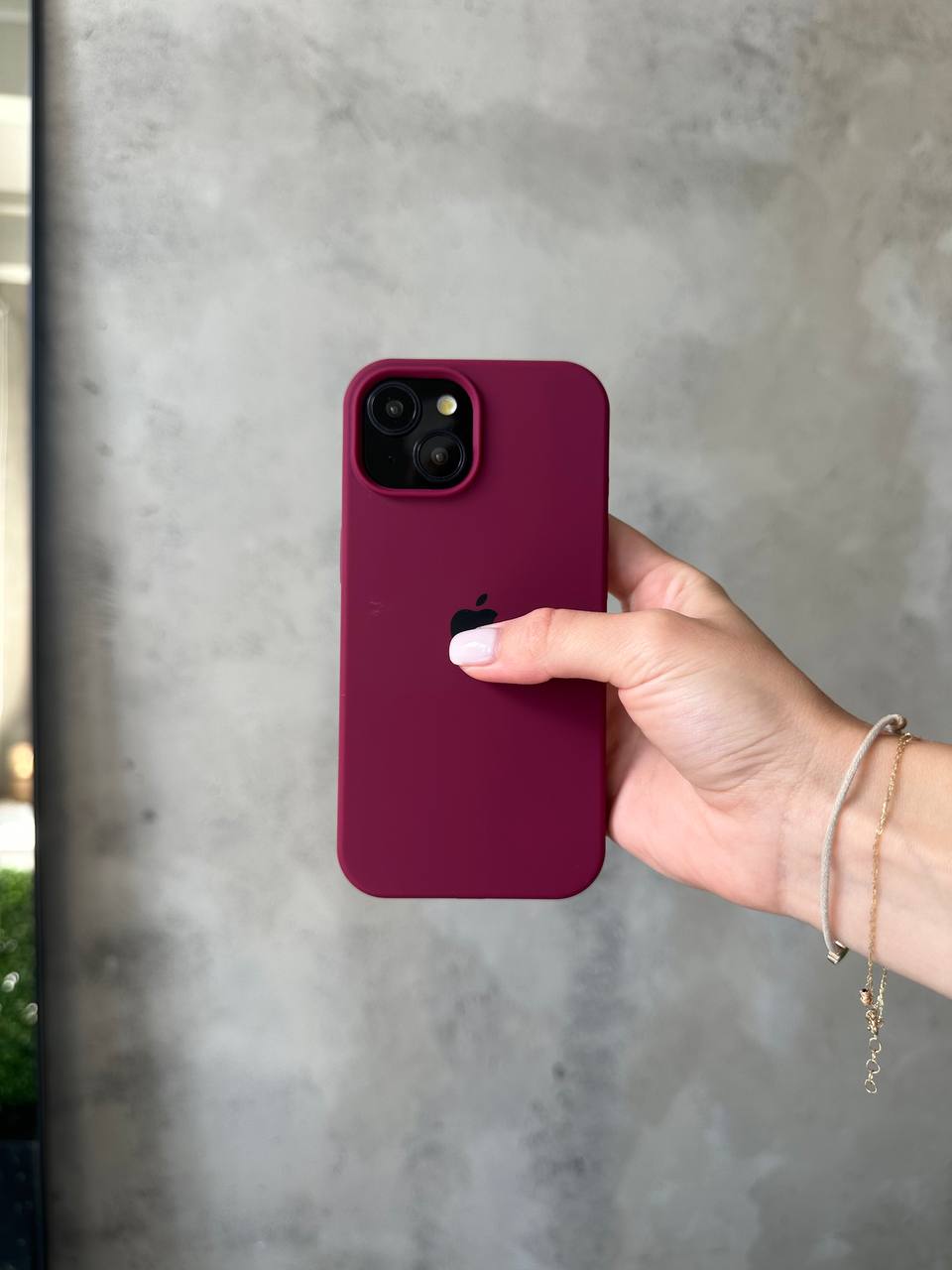 Чохол Silicone case з відкритою камерою на iPhone 13 Marsala (18)