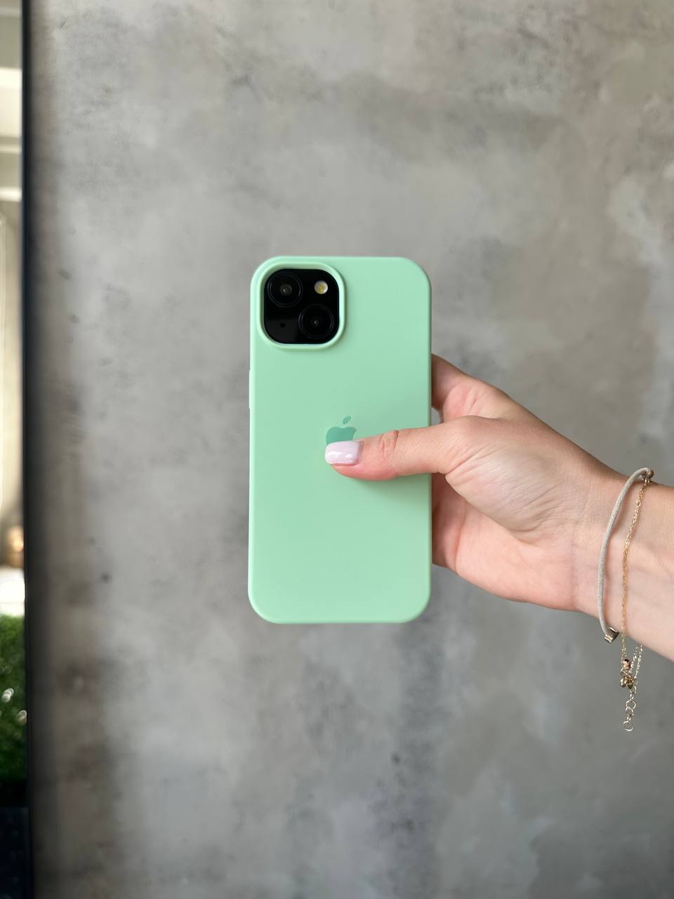 Чохол Silicone case з відкритою камерою на iPhone 13 Pistachio (42)