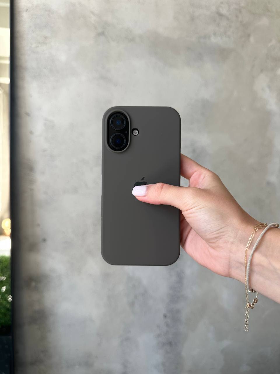 Чохол Silicone case з відкритою камерою на iPhone 17 Cocoa (22)