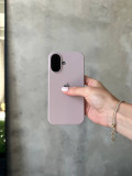 Чехол Silicone case с открытой камерой на iPhone 16 Lavander (08)