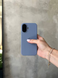Чехол Silicone case с открытой камерой на iPhone 16 Lavander Grey (17)
