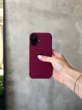 Чехол Silicone case с открытой камерой на iPhone 16 Marsala (18)