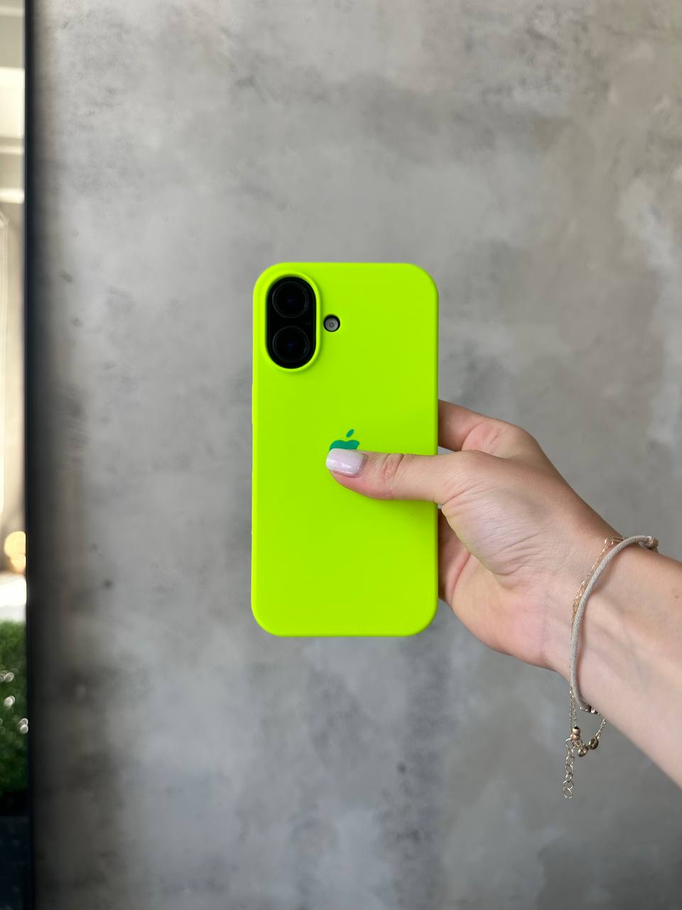 Чохол Silicone case з відкритою камерою на iPhone 17 Shiny Green (34)