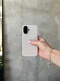 Чехол Silicone case с открытой камерой на iPhone 16+ Stone (15)