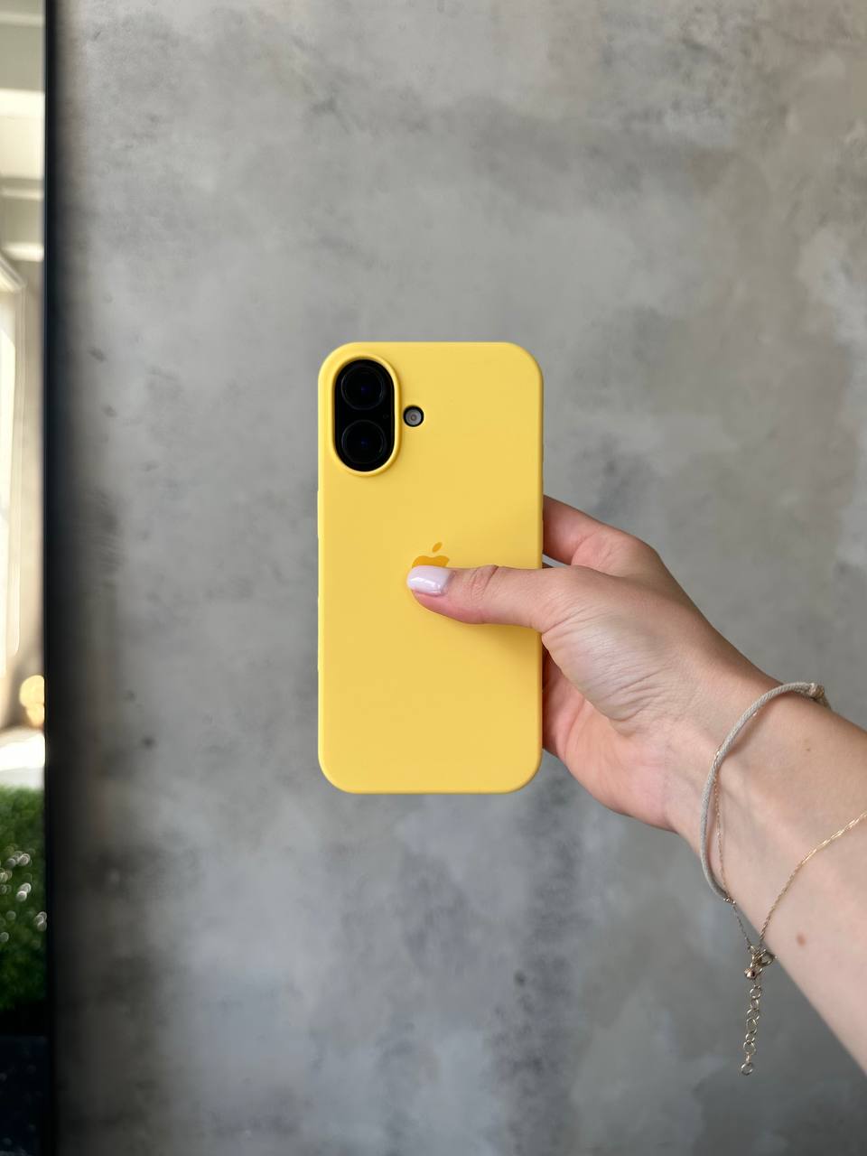 Чохол Silicone case з відкритою камерою на iPhone 17 Yellow (38)