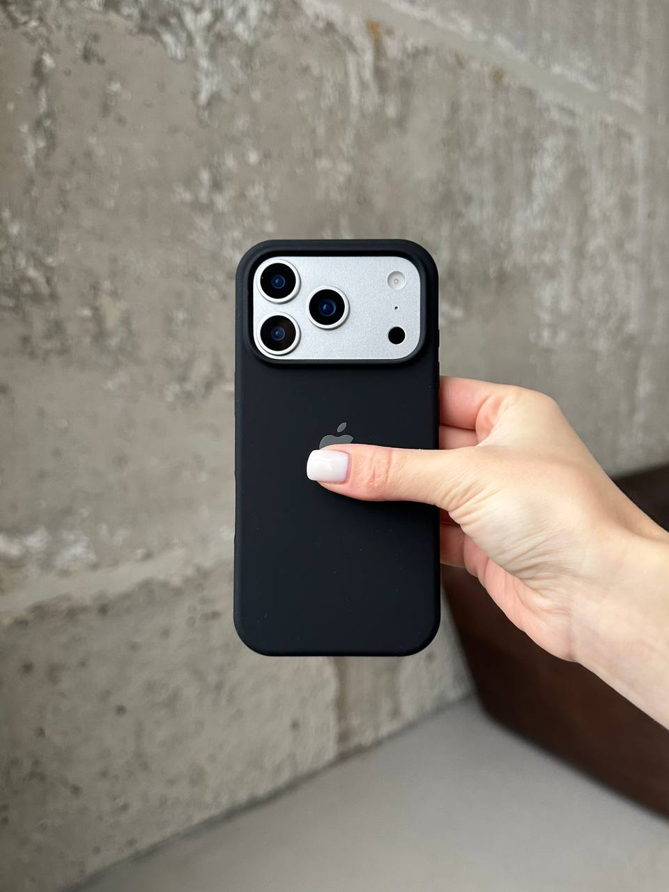 Чохол Silicone case з відкритою камерою на iPhone 17 Pro Black (01)