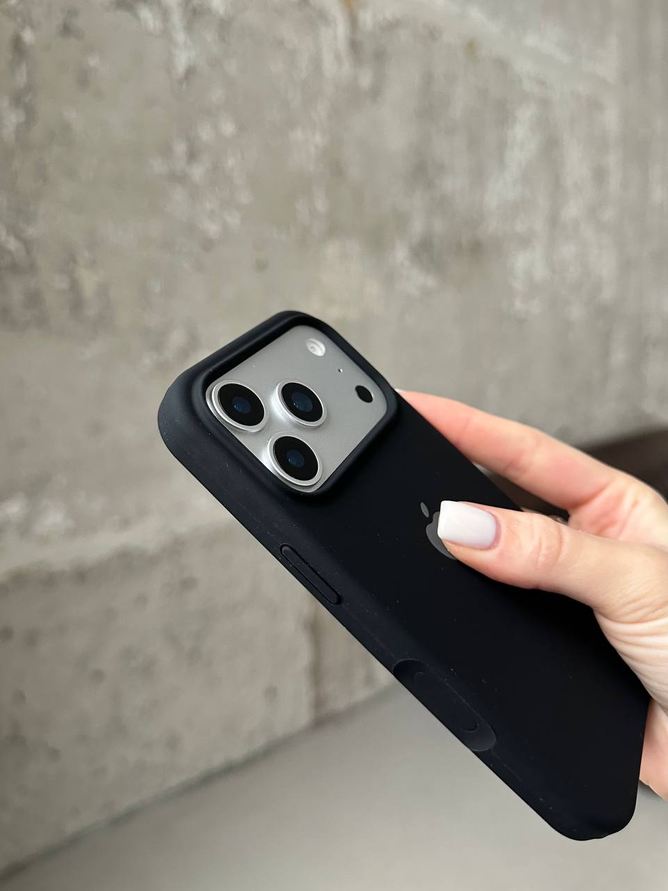 Чохол Silicone case з відкритою камерою на iPhone 17 Pro Max Black (01)