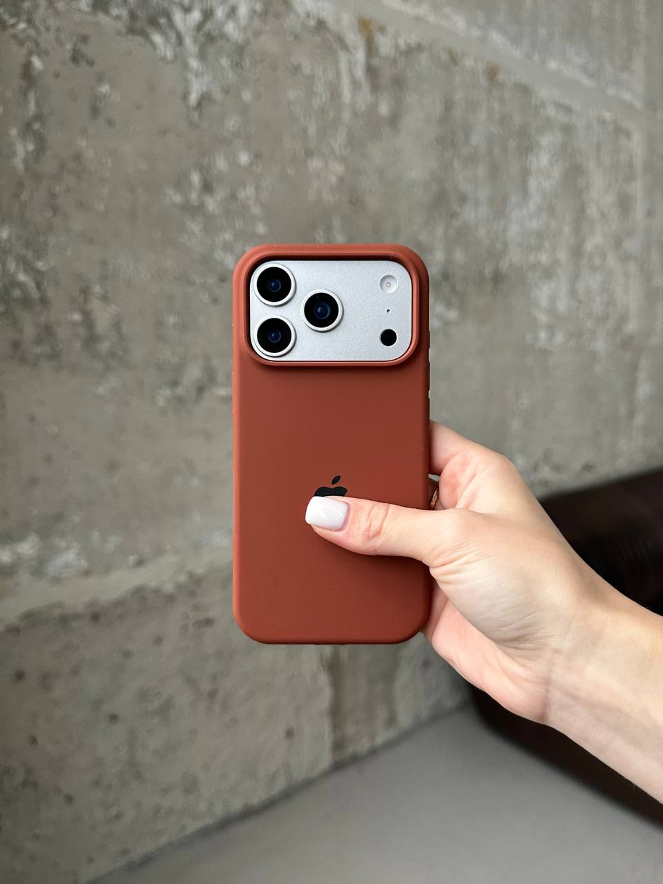 Чохол Silicone case з відкритою камерою на iPhone 17 Pro Max Brown (37)