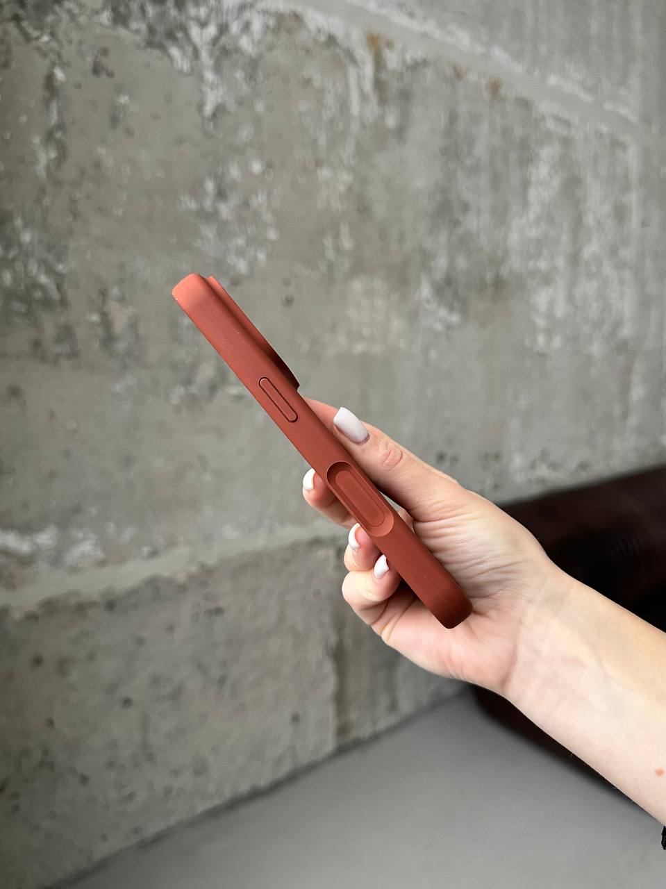 Чохол Silicone case з відкритою камерою на iPhone 17 Pro Max Brown (37)