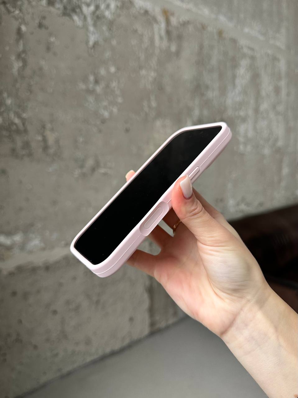 Чохол Silicone case з відкритою камерою на iPhone 17 Chalk Pink (27)